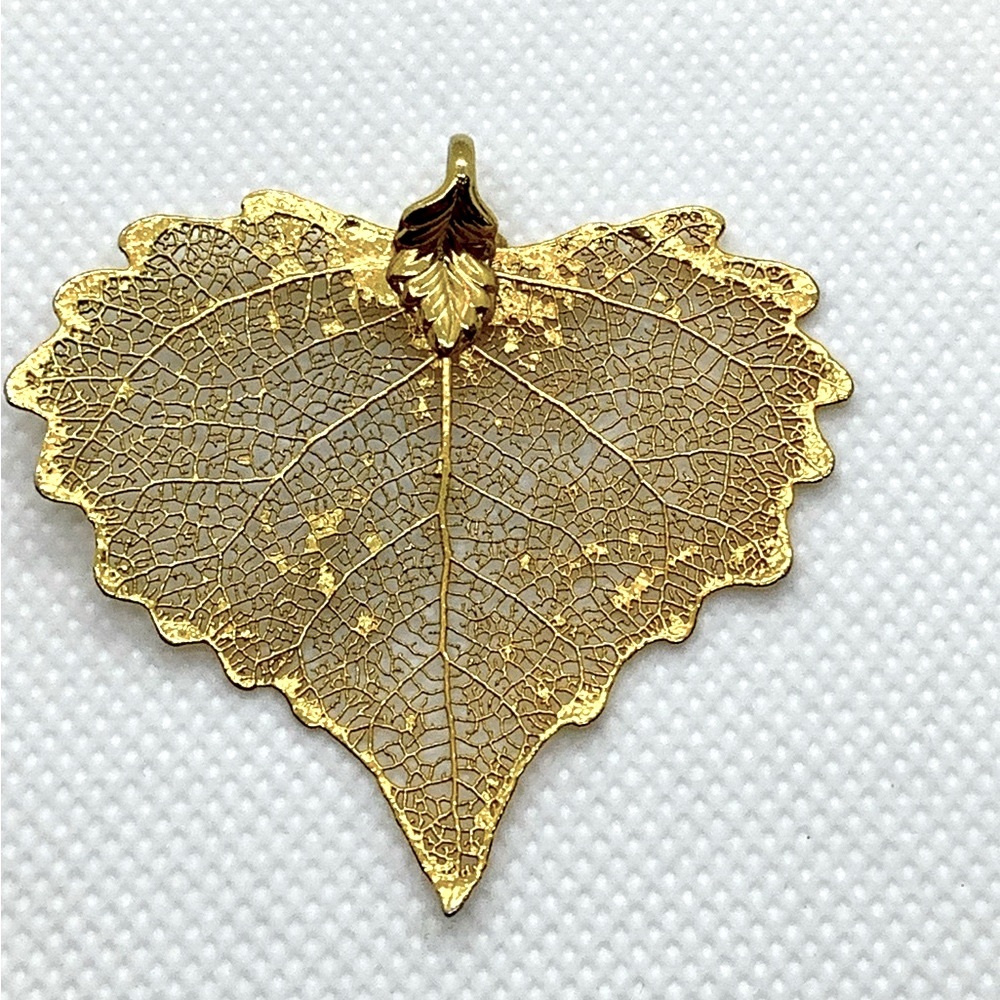 Gold plated Leaf Penant